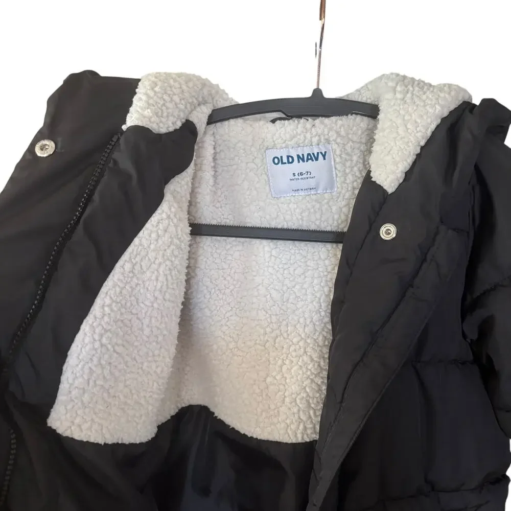 Girls Old Navy Black Puffer Winter Coat Jacket Size Small 6/7 Water Resistant